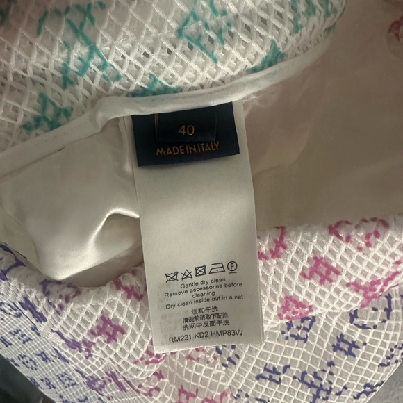 Louis Vuitton Mesh Monogram Shorts  
Worn 3x 
Size: 40 
Color: Milk White/Multi - Picture 4 of 9